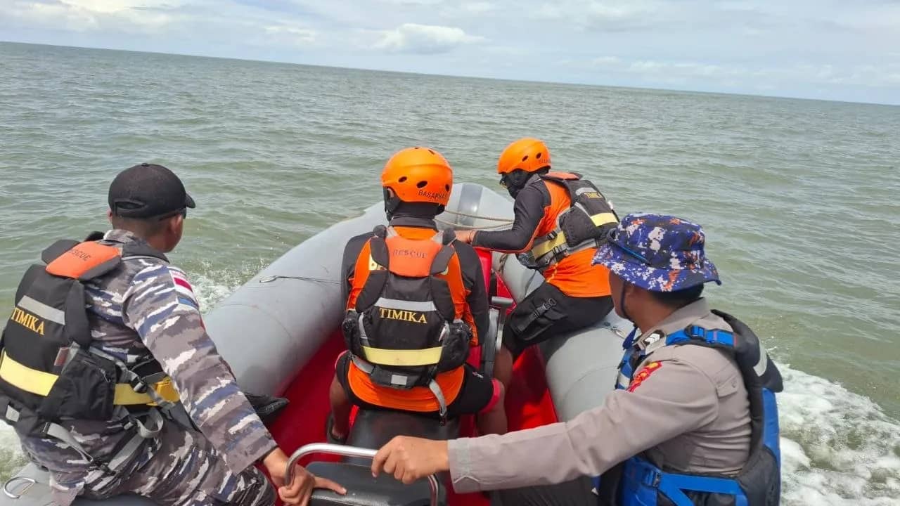 Proses pencarian speedboat yang hilang kontak