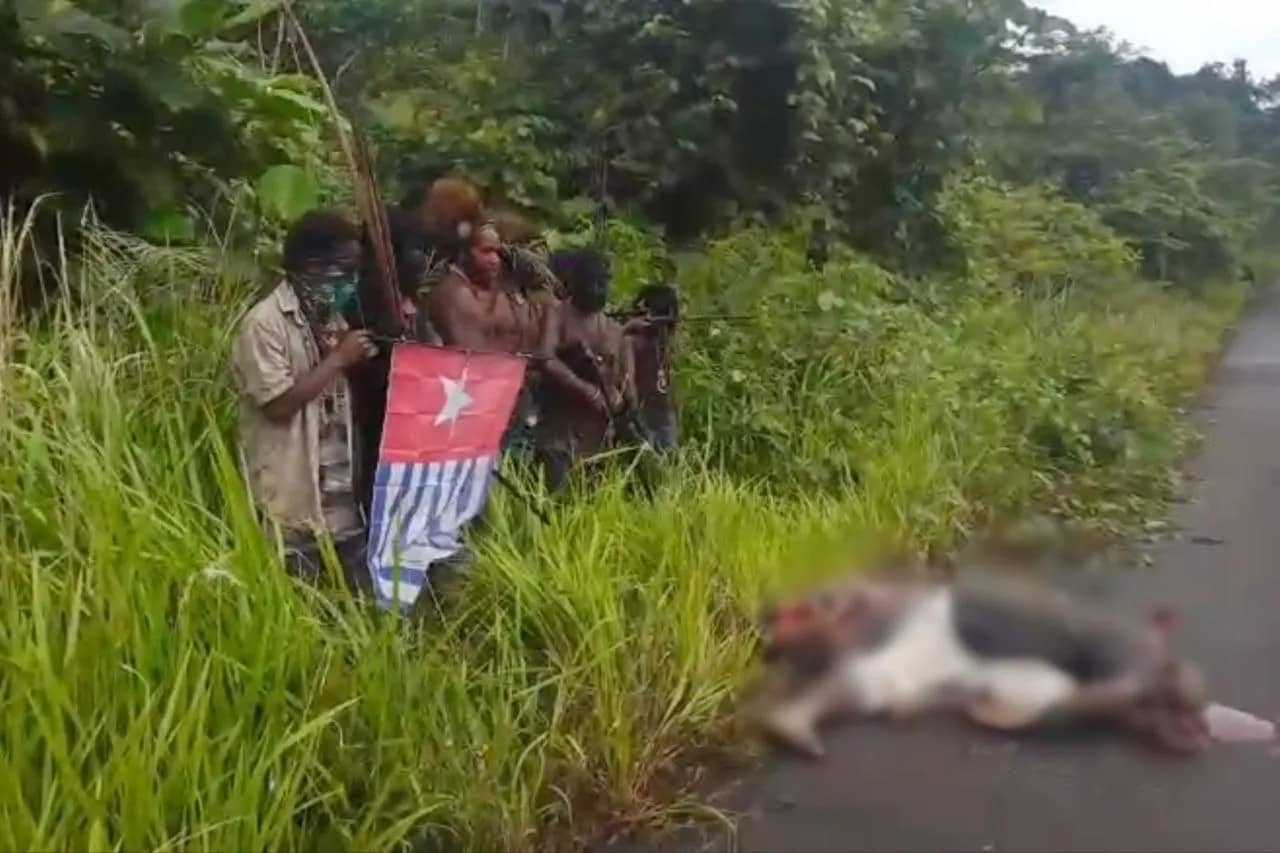 Nampak tiga warga asli Papua (OAP), termasuk sepasang suami istri diduga dieksekusi OPM di Distrik Seradala, Yahukimo.