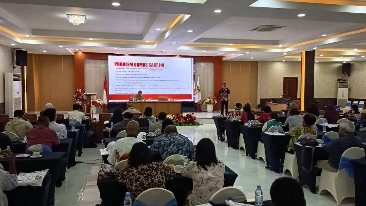 Bimbingan Teknis (Bimtek) di Grand Tembaga Hotel Timika, Jumat (10/7).