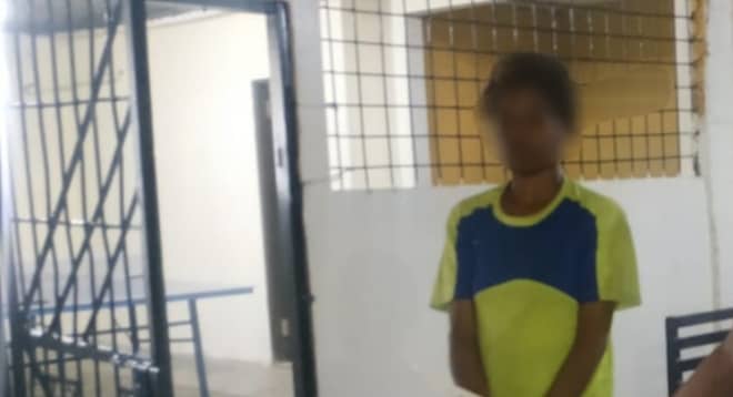 Pelaku ditahan di Polsek Miru