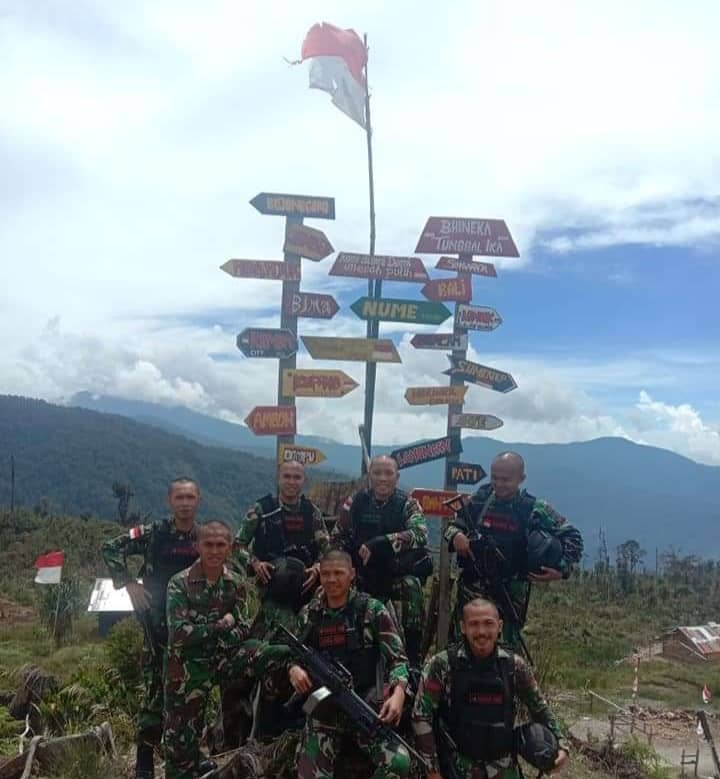 Anggota Yonif Raider 900/SBW yang bertugas di Puncak Jaya