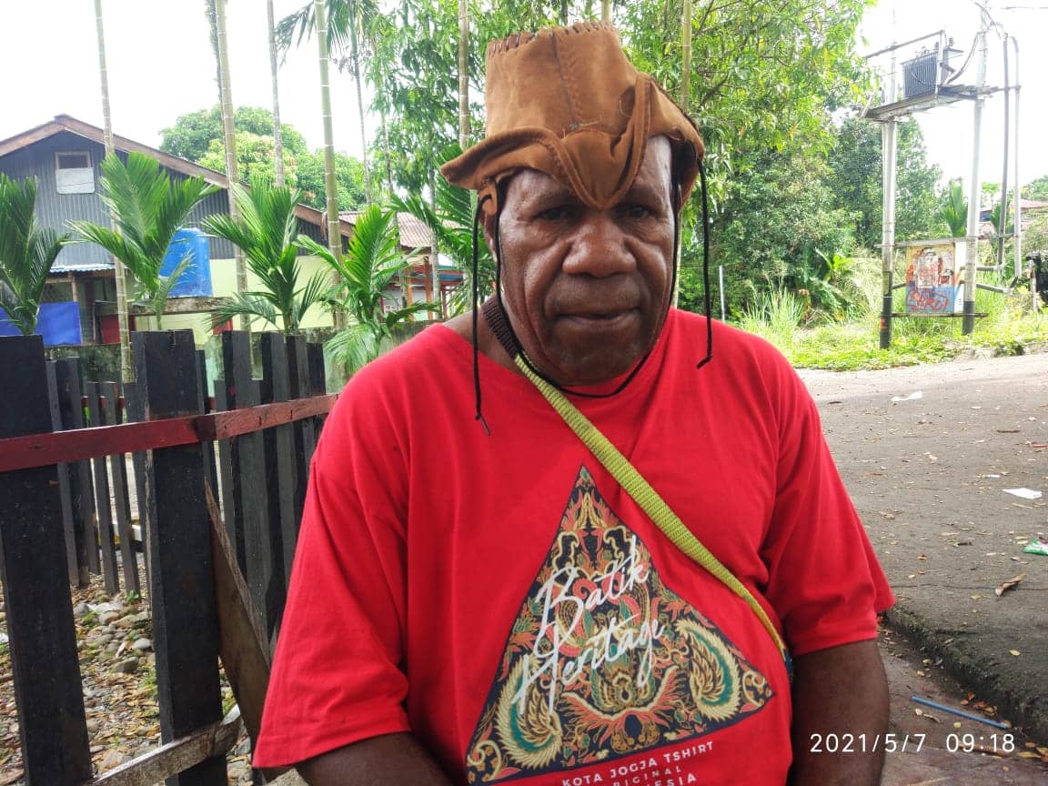 Yohannes Wenda Lurah Kebun Sirih
