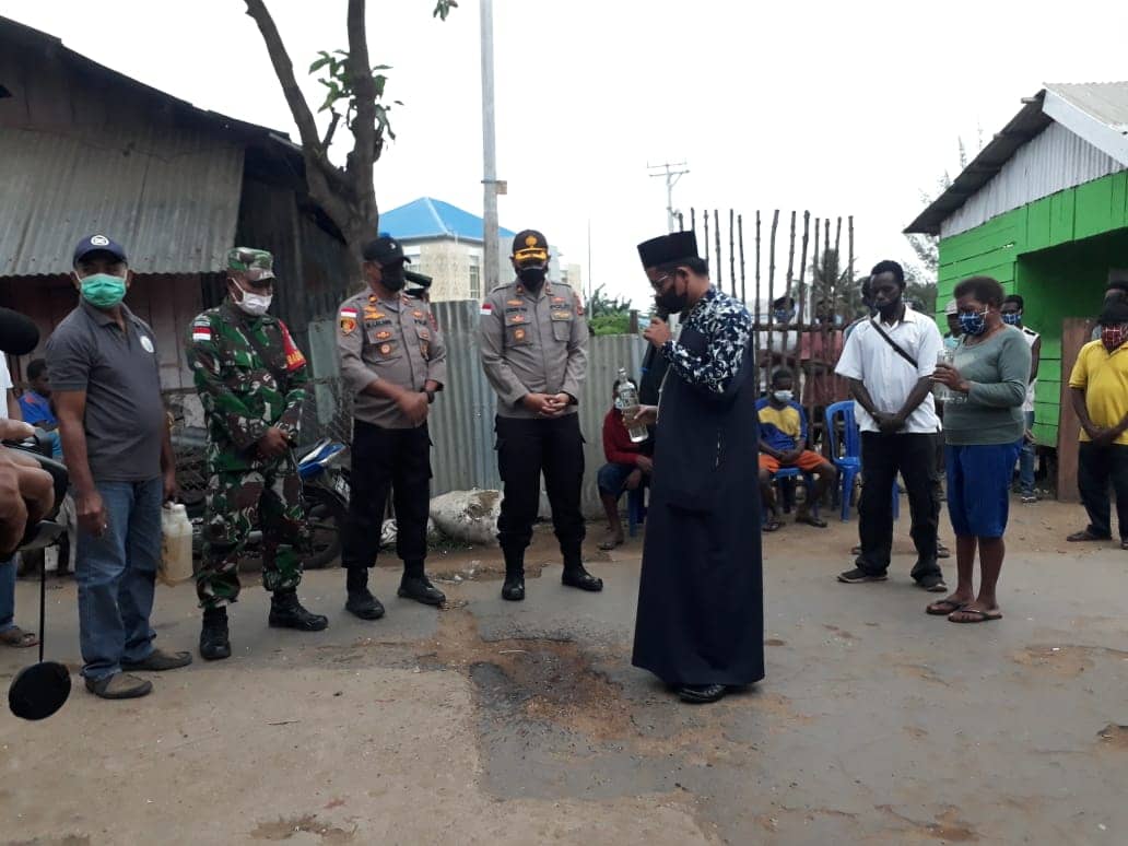 Pemusnahan Miras Secara Ritual Agama