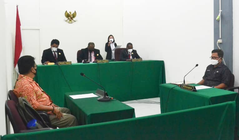 Suasana sidang di Komisi Informasi Publik Papua.