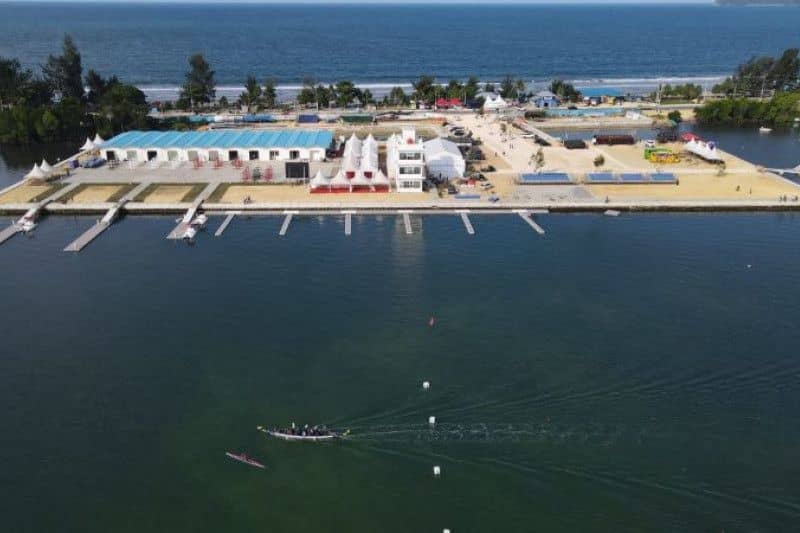 Arena olahraga dayung untuk mendukung pelaksanaan Pekan Olahraga Nasional (PON) XX di Provinsi Papua tahun 2021 yang telah diselesaikan pembangunannya oleh Kementerian PUPR. Pembangunan Venue Dayung telah selesai 100 persen dan sudah dimanfaatkan untuk latihan atlet.
