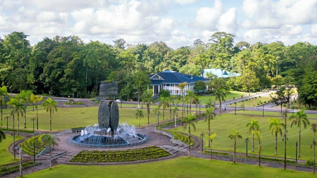 Kuala Kencana yang nantinya dijadikan tempat perlombaan lari maraton dan jalan cepat PON XX Papua. Foto: Humas PPM/Jimi Rungkat