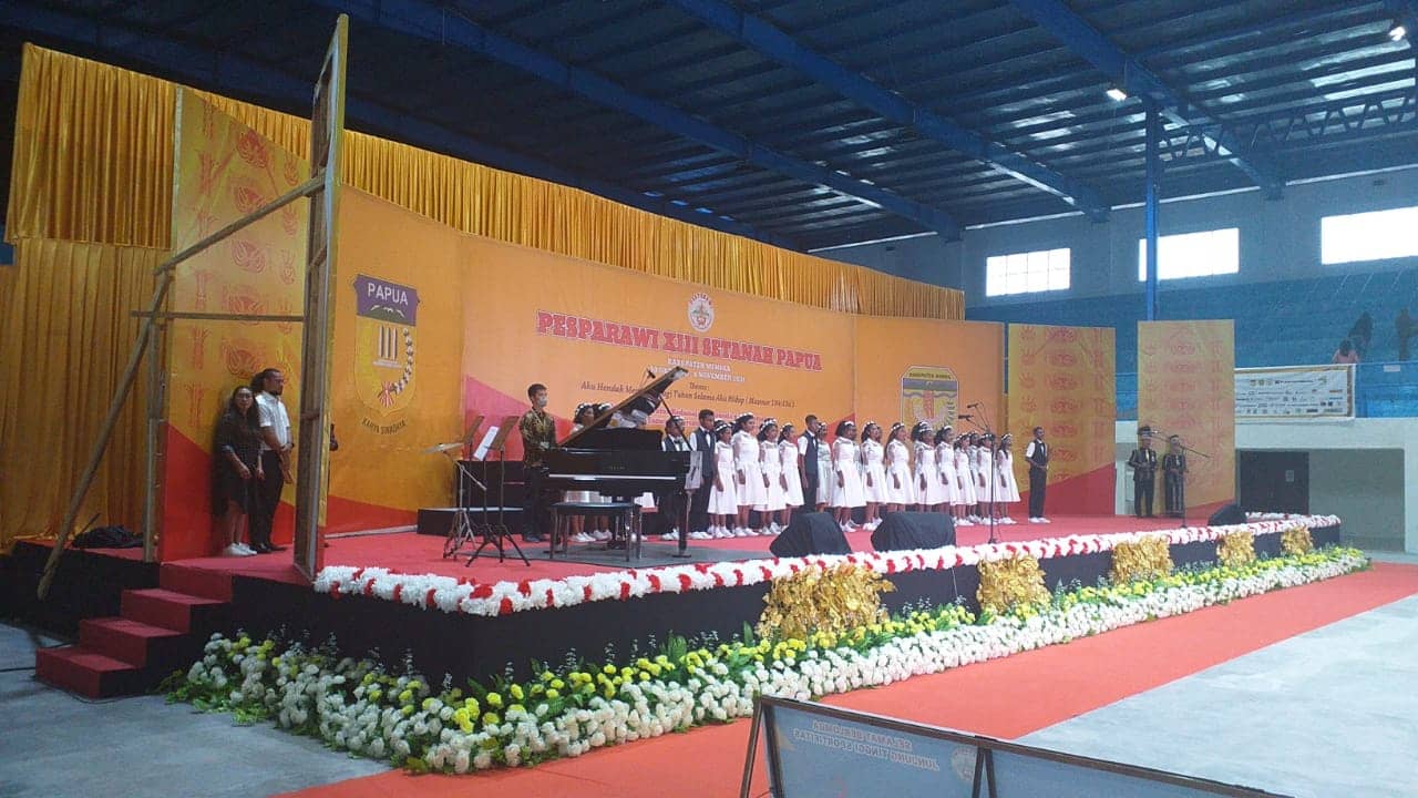 Paduan Suara Anak di GOR Futsal