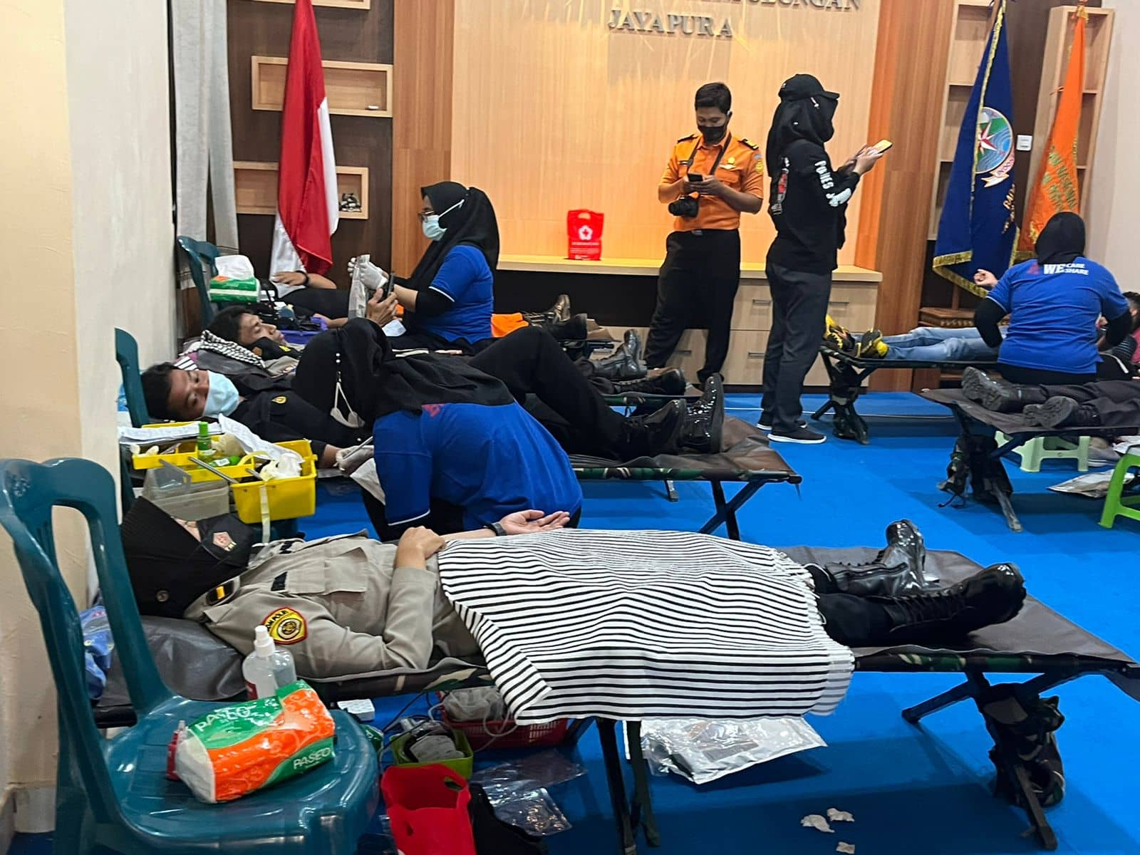 Dalam rangka merayakan ulangtahun emas ke 50, Kantor Pencarian dan Pertolongam (Basarnas) Jayapura menyumbang sebanyak 50 kantong darah untuk Palang Merah Indonesia (PMI) Provinsi Papua.