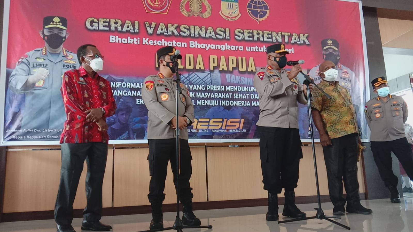 Kabareskrim Polri, Komjen Pol Drs. Agus Andrianto, SH. M.H bersama Kapolda Papua Irjen Pol. Mathius D. Fakhiri