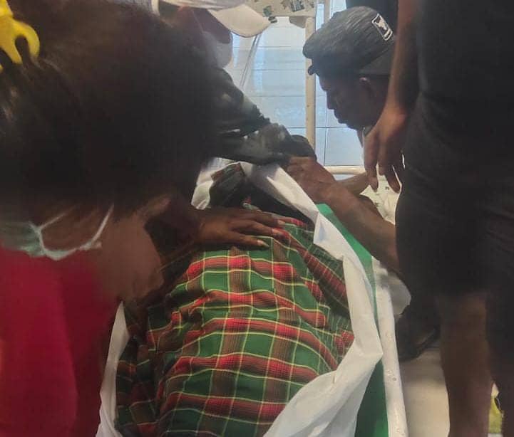 Jenazah almarhum NW saat diambil pulang keluarga.