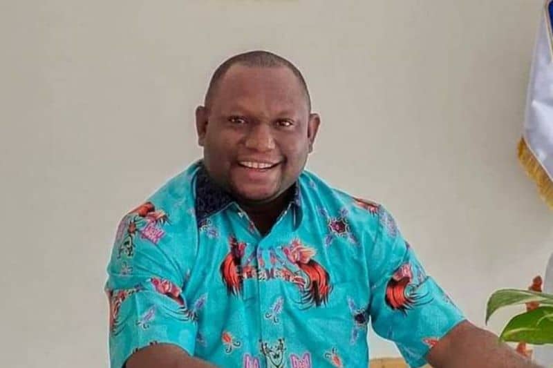 Kepala Dinas Kominfo Kabupaten Jayapura Gustaf Griapon 