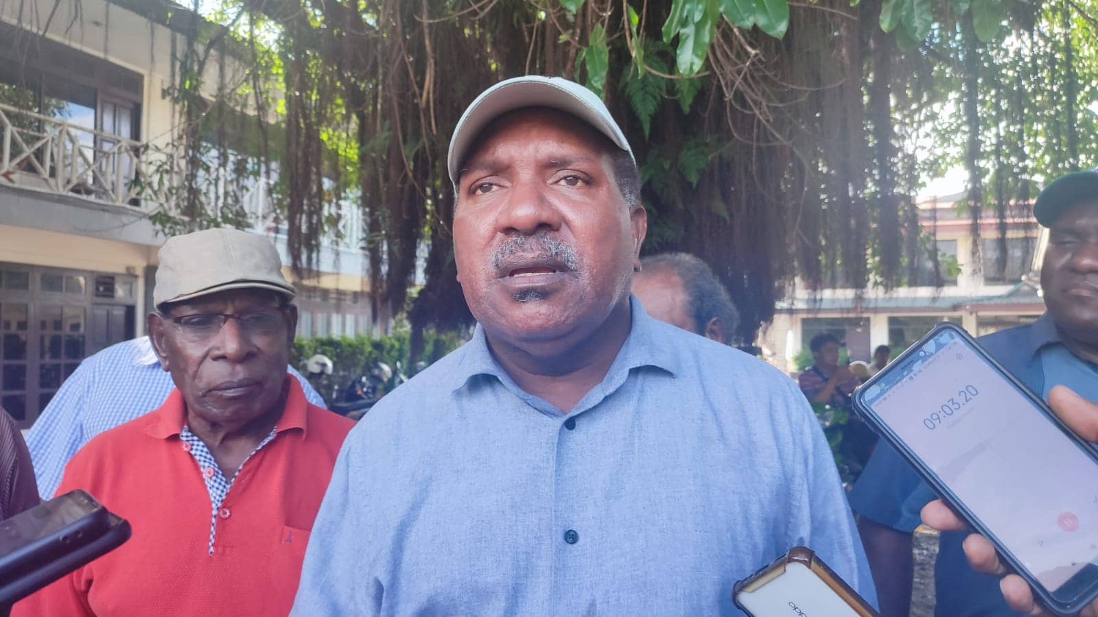 Ketua Lemasko, Gregorius Okoare.
