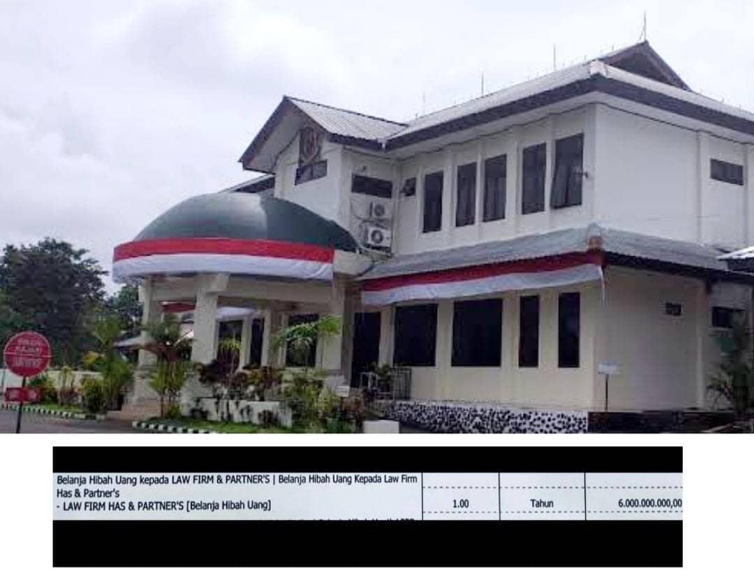 Kantor Kejaksaan Negeri Timika, insert: dana hibah Rp 6 miliar untuk Firms HAS and Patner's