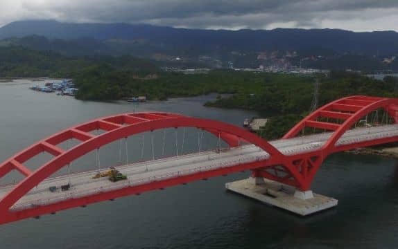 Jembatan Merah Youtefa