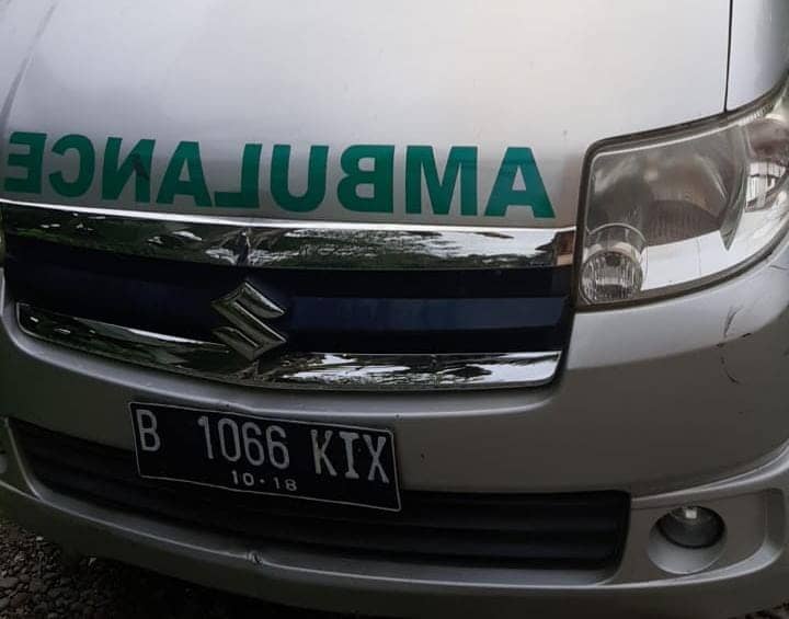 Mobil milik KPK Mimika yang dilempari pelaku.
