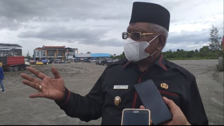 Wakil Bupati Mimika Johannes Rettob