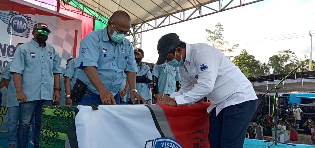 Ilustrasi berita PAPUA: Timika Punya Sirkuit Balapan Milik Swasta, Tansil Ashari Resmi Terpilih Jadi Ketua IMI, Ini Harapan Pemda