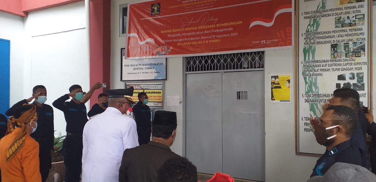 Wabup Mimika Johannes Rettob meresmikan PKBM KOTEKA