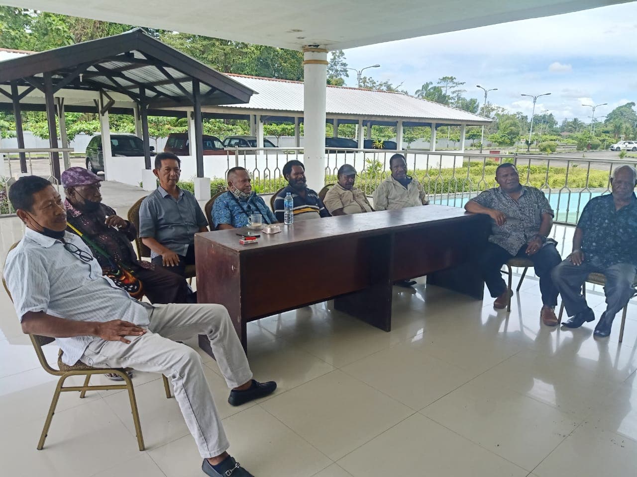DPRD Mimika periode 2014-2019 tetap mendatangi kantor DPRD Mimika. Foto Selasa (24/8)