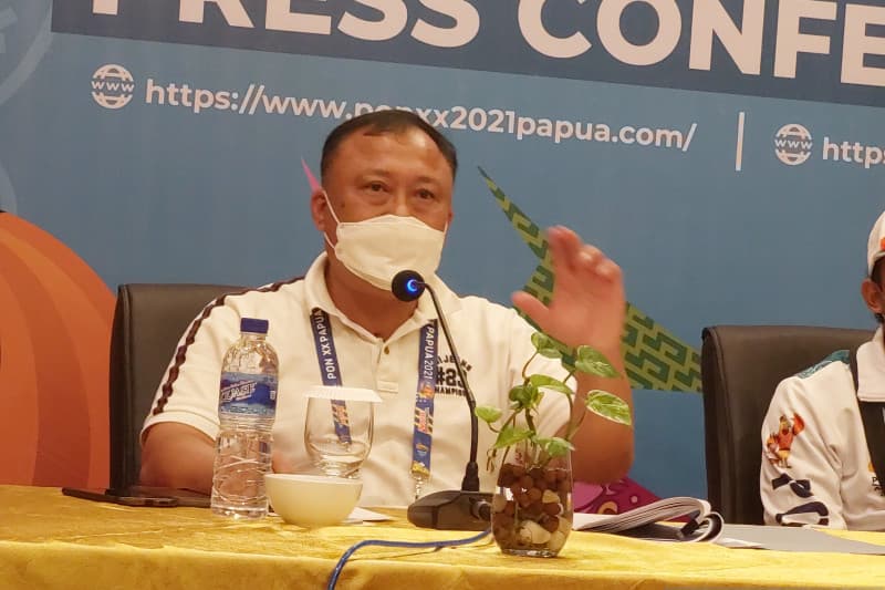 Technical Delegate (TD) Terbang Layang PON XX Papua Prasetyo Herminto