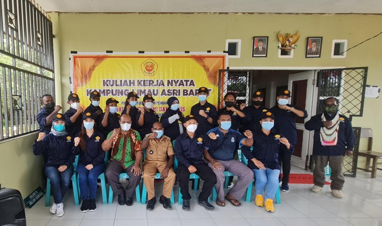 Mahasiswa Uncen Fakultas Ekonomi Kelas Timika gelar KKN.