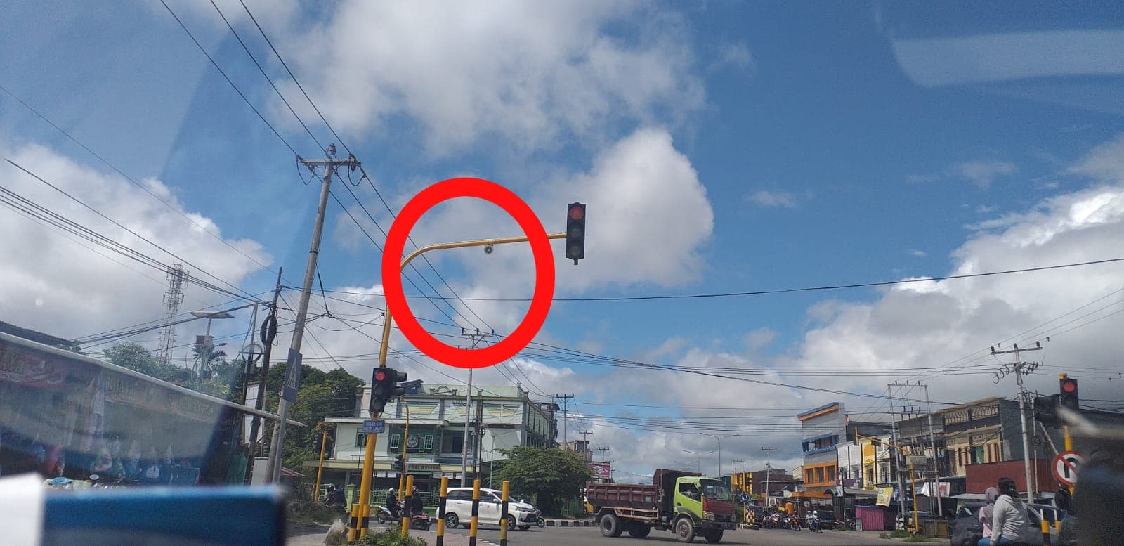 Sound traffic light yang dinilai hanya menimbulkan kebisingan.