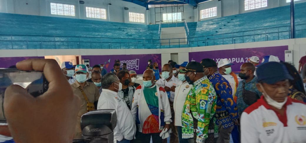 Gubernur Papua kunjungi GOR Futsal di Timika