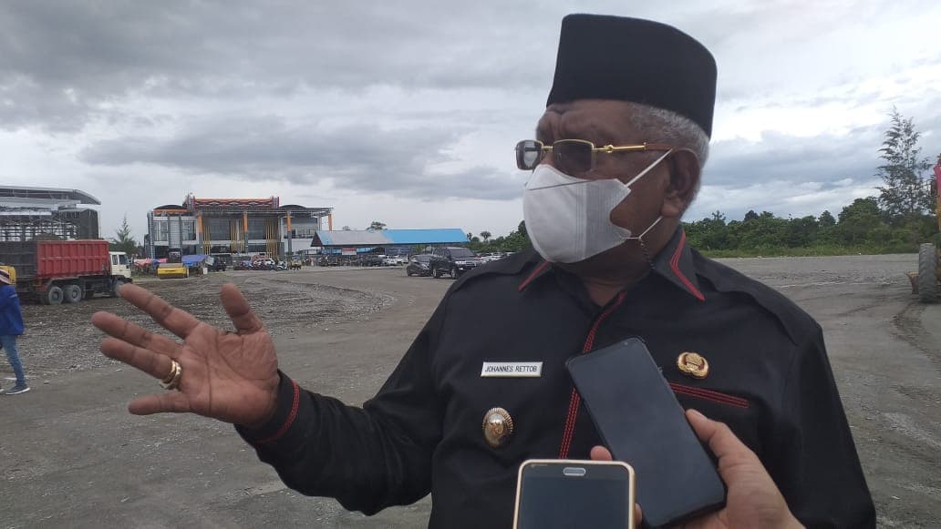 Wakil Bupati Mimika, Johannes Rettob