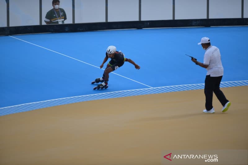 Suasana pertandingan sepatu roda PON XX Papua yang berlangsung di Venue Klemen Tinal Roller Sport, Kota Jayapura