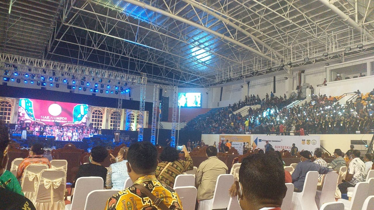 Ilustrasi berita MIMIKA: Simak !!!, Ini Pesan Penting Ketum Panpel dan ketua LPPD Provinsi Papua Pada Penutupan Pesparawi XIII