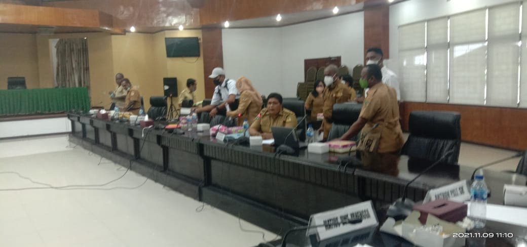 Dinas Tanaman Pangan, Hortikultura dan Penyuluh Pertanian sedang menggelar Rapat Dengar Pendapat (RDP) dengan DPRD Mimika.
