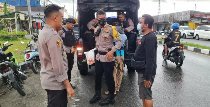 Ilustrasi berita MIMIKA: Dua Kelompok Warga di Kompleks Jayanti Timika Kembali Bentrok, Bengkel, Kios dan Warung Makan Dirusak