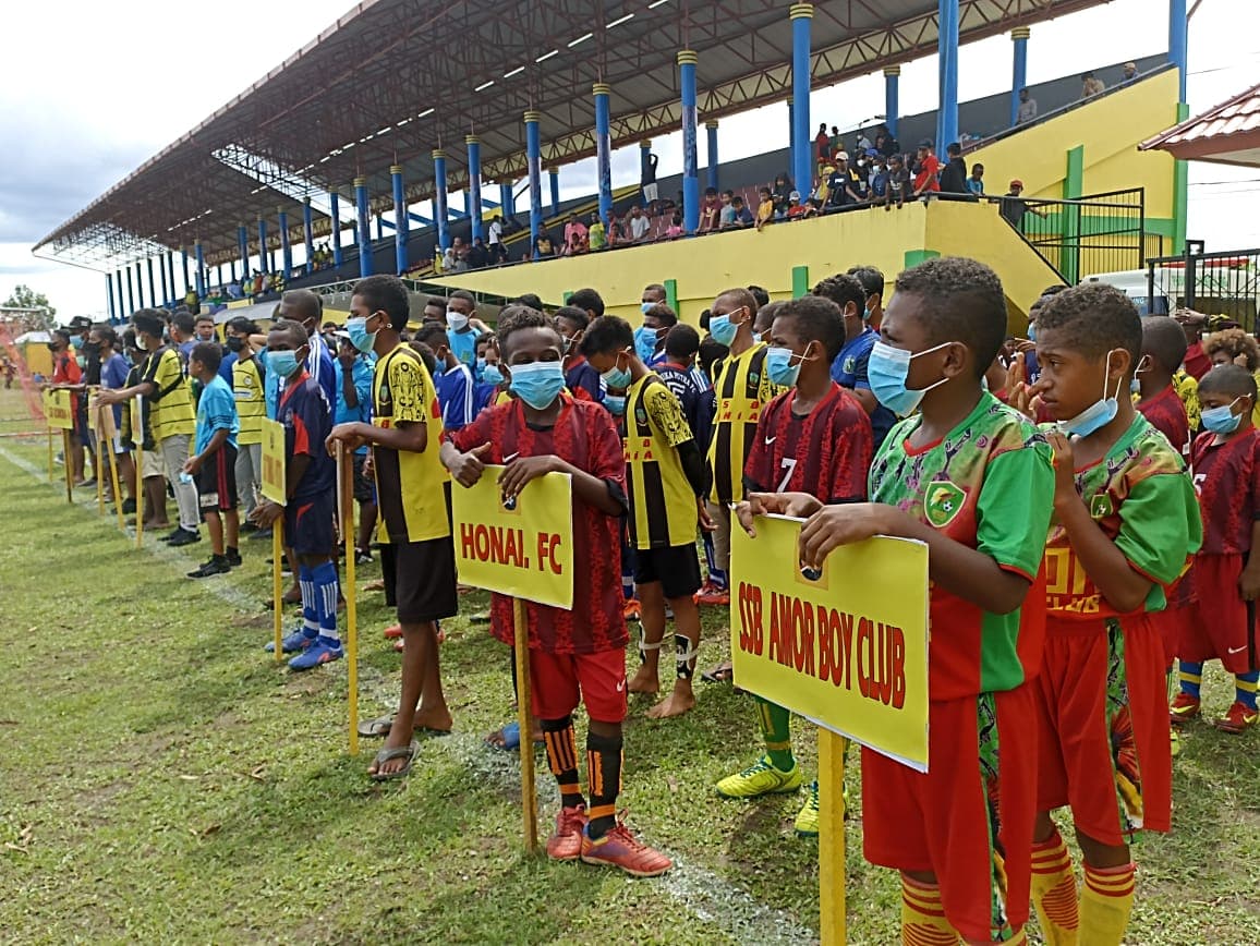 Klub yang ikut bertanding.