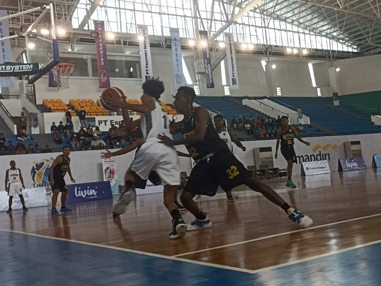 Ilustrasi berita MIMIKA: Geser Zetro di Semifinal, Jungle Boys Lolos Final Indonesia Basketball Festival Series Timika