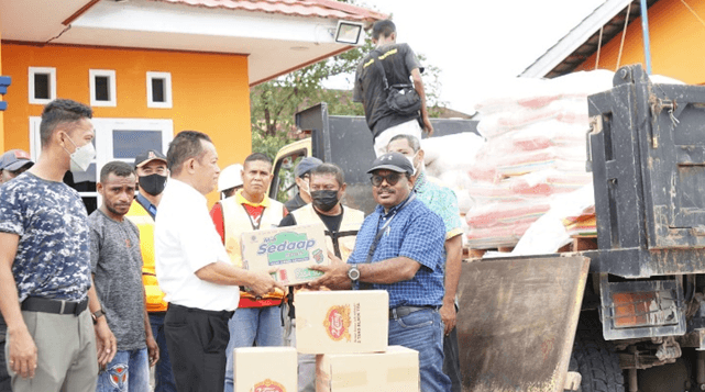 Ilustrasi berita MIMIKA: Bantu Korban Bencana Amar dan Atuka, Freeport Serahkan Bantuan Senilai Rp 120 Juta Melalui BPBD Mimika