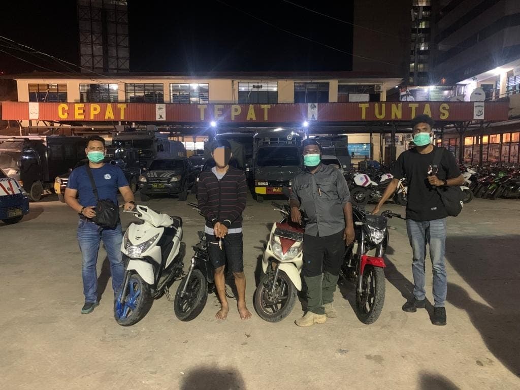 Tersangka Curanmor di Kota Jayapura saat diamankan polisi.