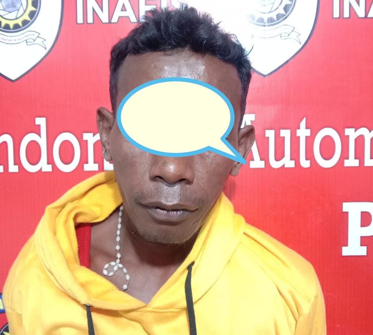 Pelaku saat diamankan polisi