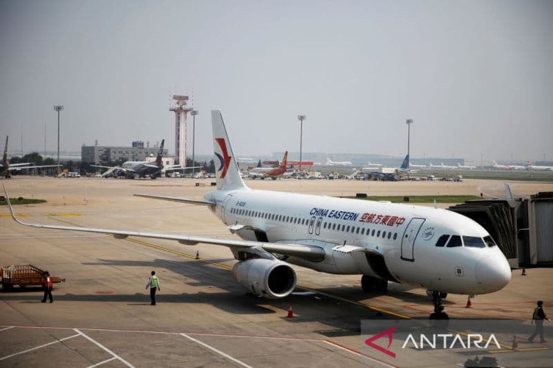 pesawat China Eastern Airlines