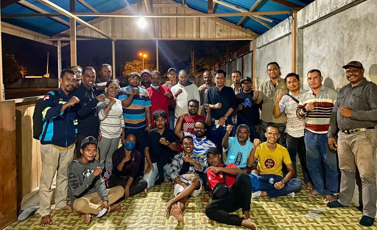 Pengurus dan anggota Pemuda Katolik Mimika usai rapat persiapan Mapenta dan Muskomcab.