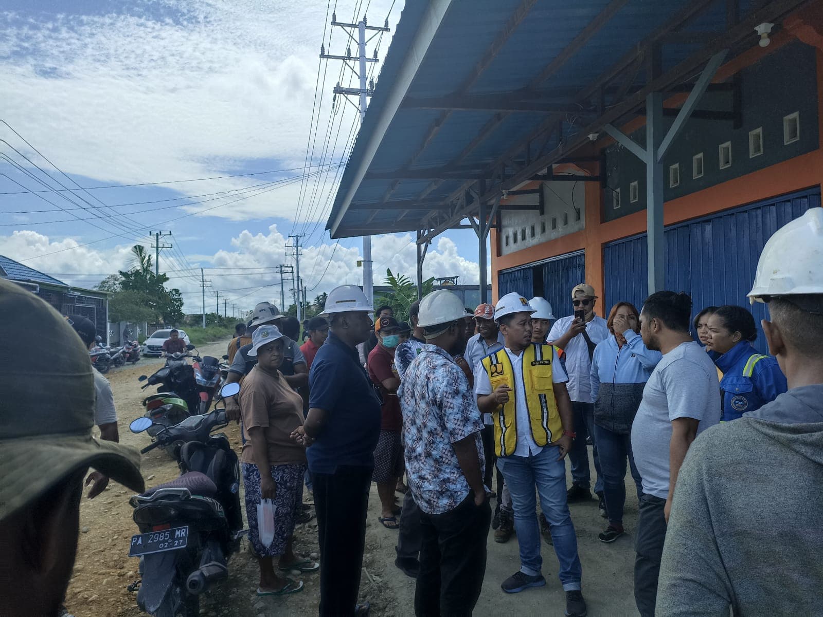 Ilustrasi berita MIMIKA: Pekerjaan 200 Meter Jalan yang Bermasalah Dialihkan, Pengaspalan Jalan Anggrek Timika Berlanjut
