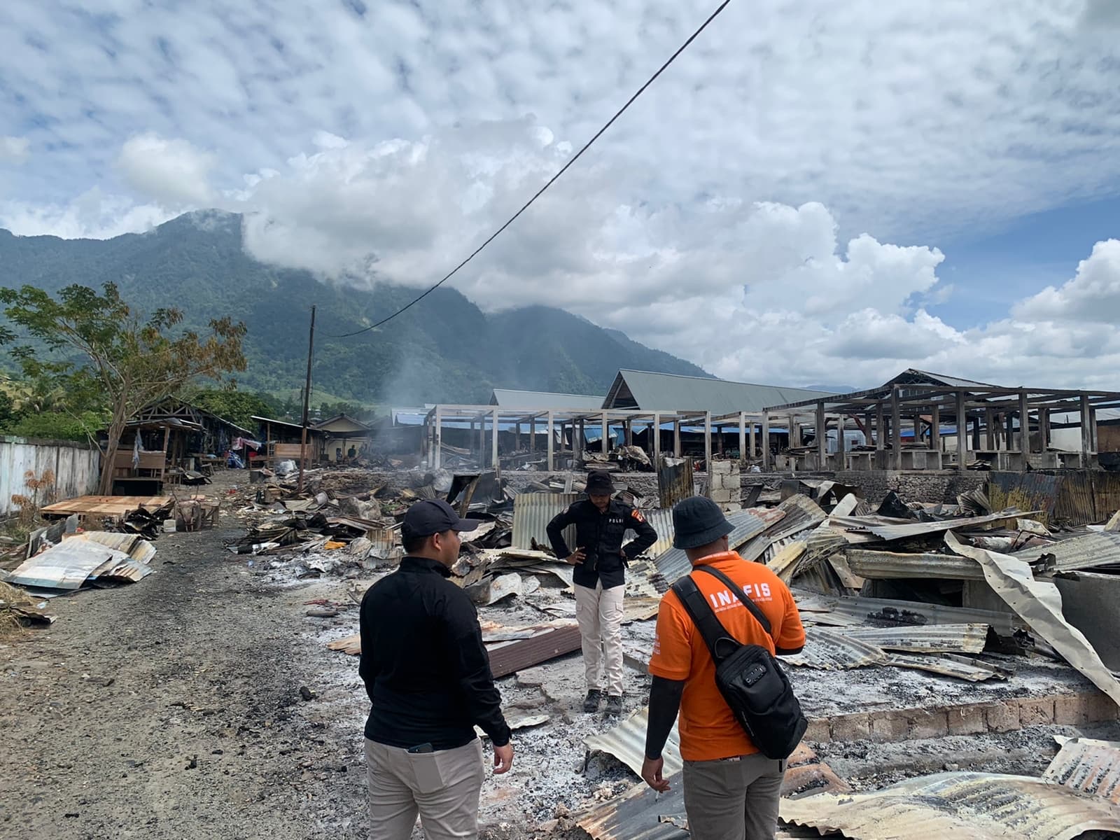 Ilustrasi berita Jayapura: Negatif Asron, Hasil LabforPolda Papua Simpulkan Kebakaran Ratusan Kios di Pasar Baru Phara Sentani Disebabkan….