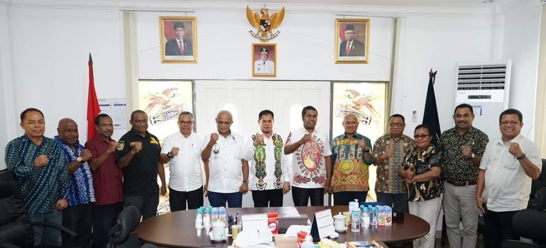 Ilustrasi berita PAPUA: Empat Bupati Temui Plh. Gubernur Papua Terkait Persiapan Sail Teluk Cenderawasih
