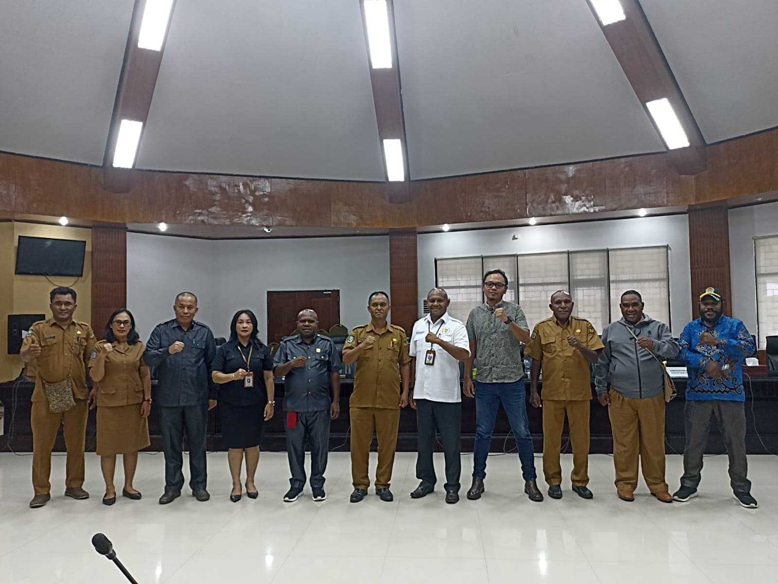 Ilustrasi berita MIMIKA: Penyebaran Pangkalan Minyak Tanah di Timika Tidak Merata, Dewan Minta Disperindag Mimika Hentikan Penjualan Eceran