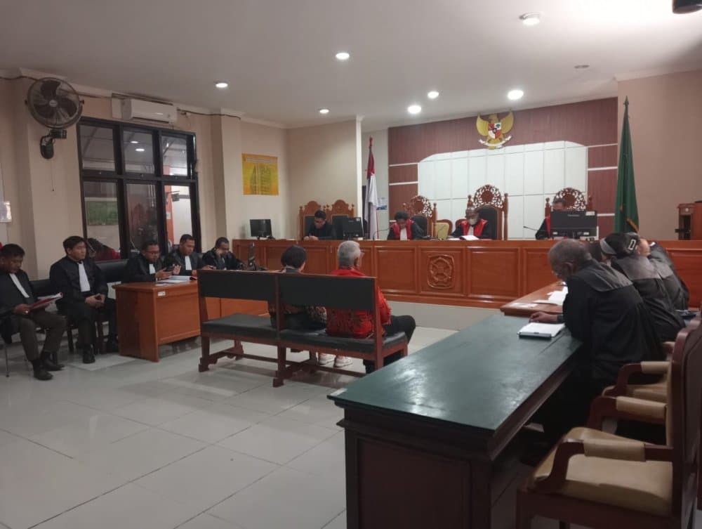 Ilustrasi berita MIMIKA: Sidang Putusan Sela Kasus Pengadaan Pesawat Digelar 27 Juni, Kuasa Hukum : Sprindik KKN Tapi Dakwaannya Kasus Korupsi, Itu Cacat Hukum