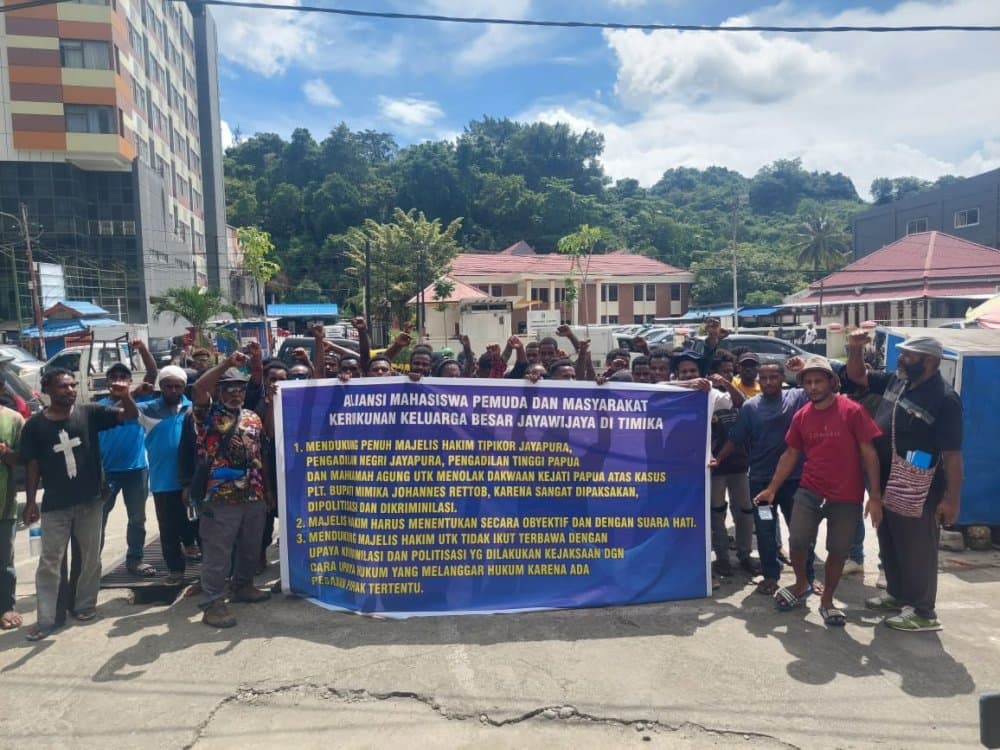 Ilustrasi berita MIMIKA: Dulu Dukung Kejati, Sadar Dikriminalisasi, Hari Ini Mahasiswa Jayawijaya Datangi PN Tipikor Minta Bebaskan Plt Bupati Mimika