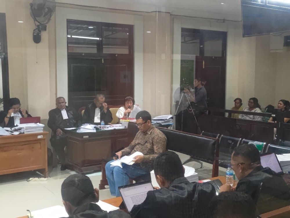 Ilustrasi berita MIMIKA: Auditor Akuntan Publik Tarmizi Linglung dan Bingung Jawab Pertanyaan, Iwan Niode: Pengacara, Jaksa dan Hakim Kena Tipu