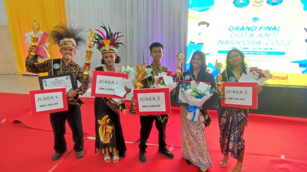 Ilustrasi berita MIMIKA: Jenifer Kanaya Gomies Raih Juara I Pemilihan Duta Anti Narkoba 2023 di Mimika, Berikut Nama-nama Utusan Sekolah yang Jadi Juara
