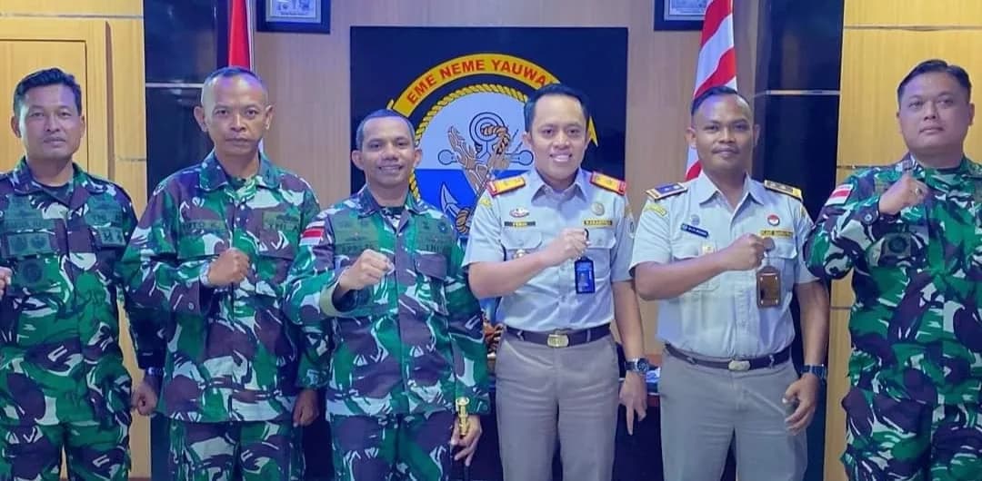 Ilustrasi berita MIMIKA: Kantor Karantina dan Pangkalan TNI Angkatan Laut Timika Kerjasama Awasi Lalulintas Hayati