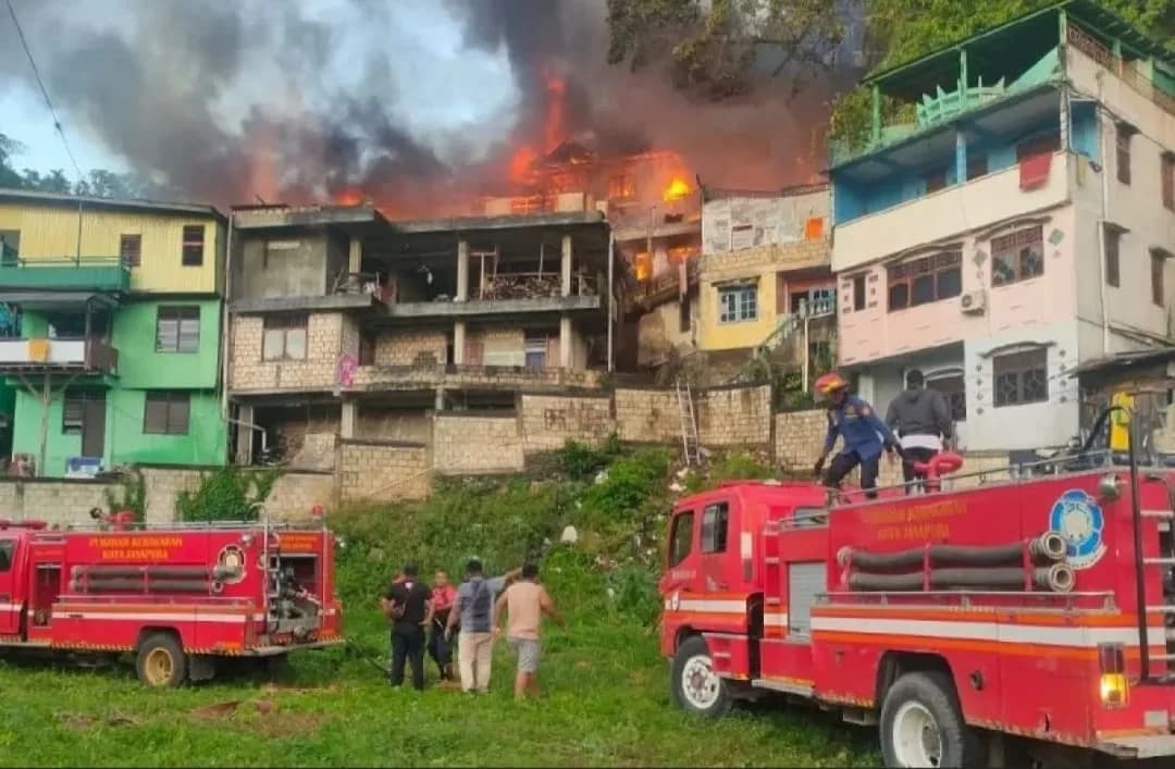 Ilustrasi berita Jayapura: Pagi Tadi, 10 Rumah dan Satu Kios di Batu Putih Jayapura Terbakar