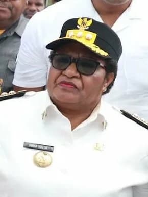 Ribka Haluk 2